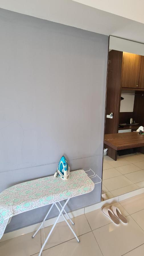 Aeropod Kk Corner Unit Near And Airport 4 Pax Free Parking *