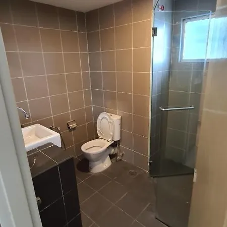 Aeropod Kk Corner Unit Near City And Airport 4 Pax Free Parking Kota Kinabalu Exterior photo