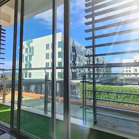 Aeropod Kk Corner Unit Near City And Airport 4 Pax Free Parking Kota Kinabalu Exterior photo